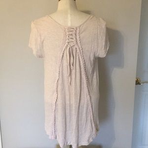 Knox Rose back lace tee.